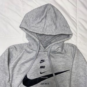 Nike Fleece
Women’ s Pullover Hoodie
(size:XS)